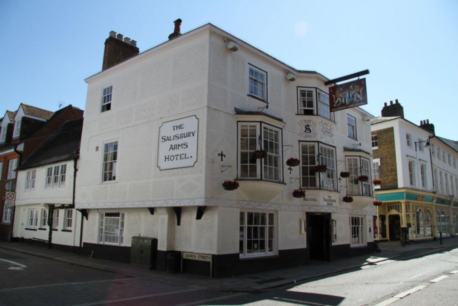 The Salisbury Arms Hotel
